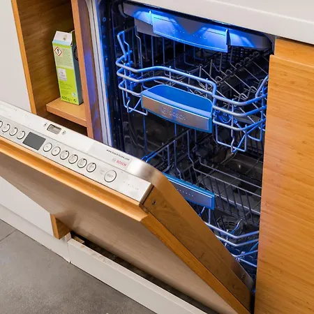 W411 Marina Mokotow - View With Balcony, Workspace & Parking, Close To Airport & Center 华沙