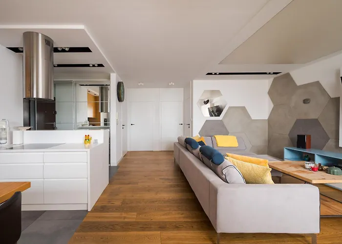 Apartment W411 Marina Mokotow - View With Balcony, Workspace & Parking, Close To Airport & Center Warschau