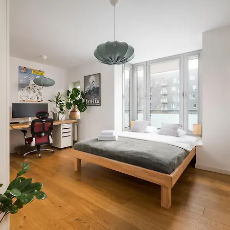 W411 Marina Mokotow - View With Balcony, Workspace & Parking, Close To Airport & Center Daire